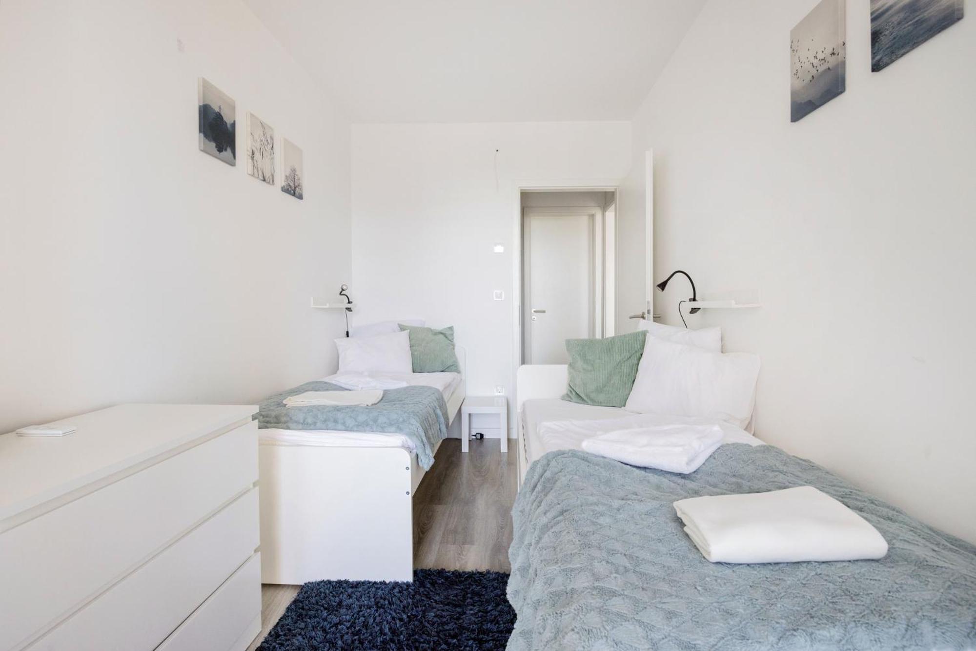 Modern Riverfront Apartment With Free Parking Budapešť Exteriér fotografie